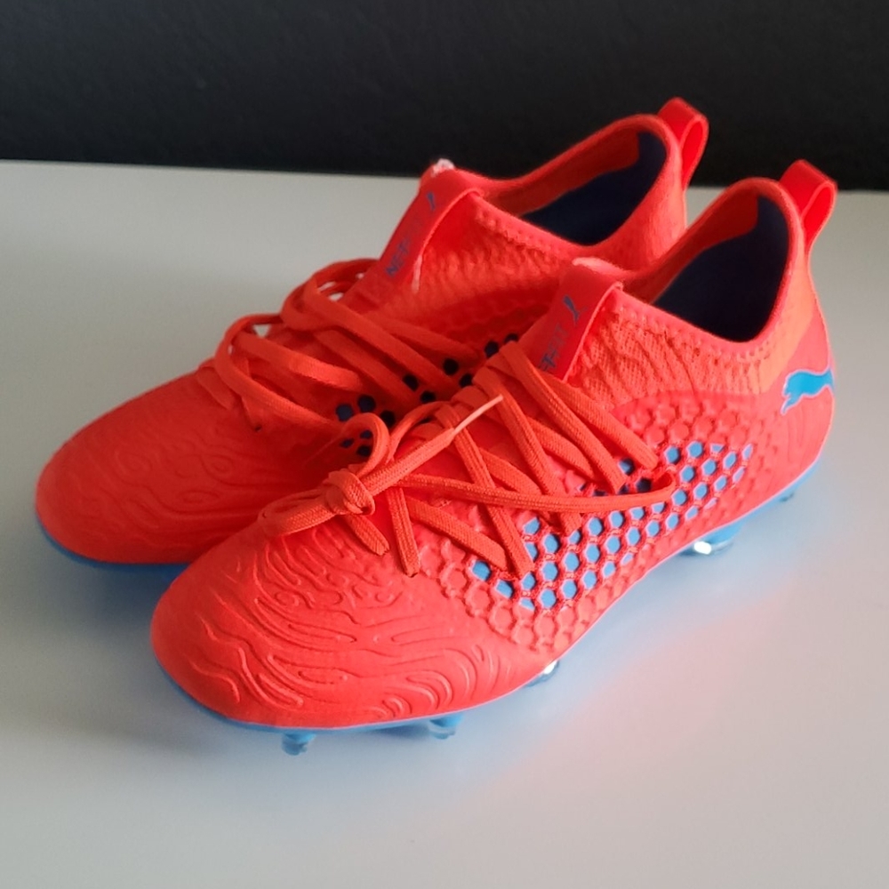 Puma netfit soccer cleats